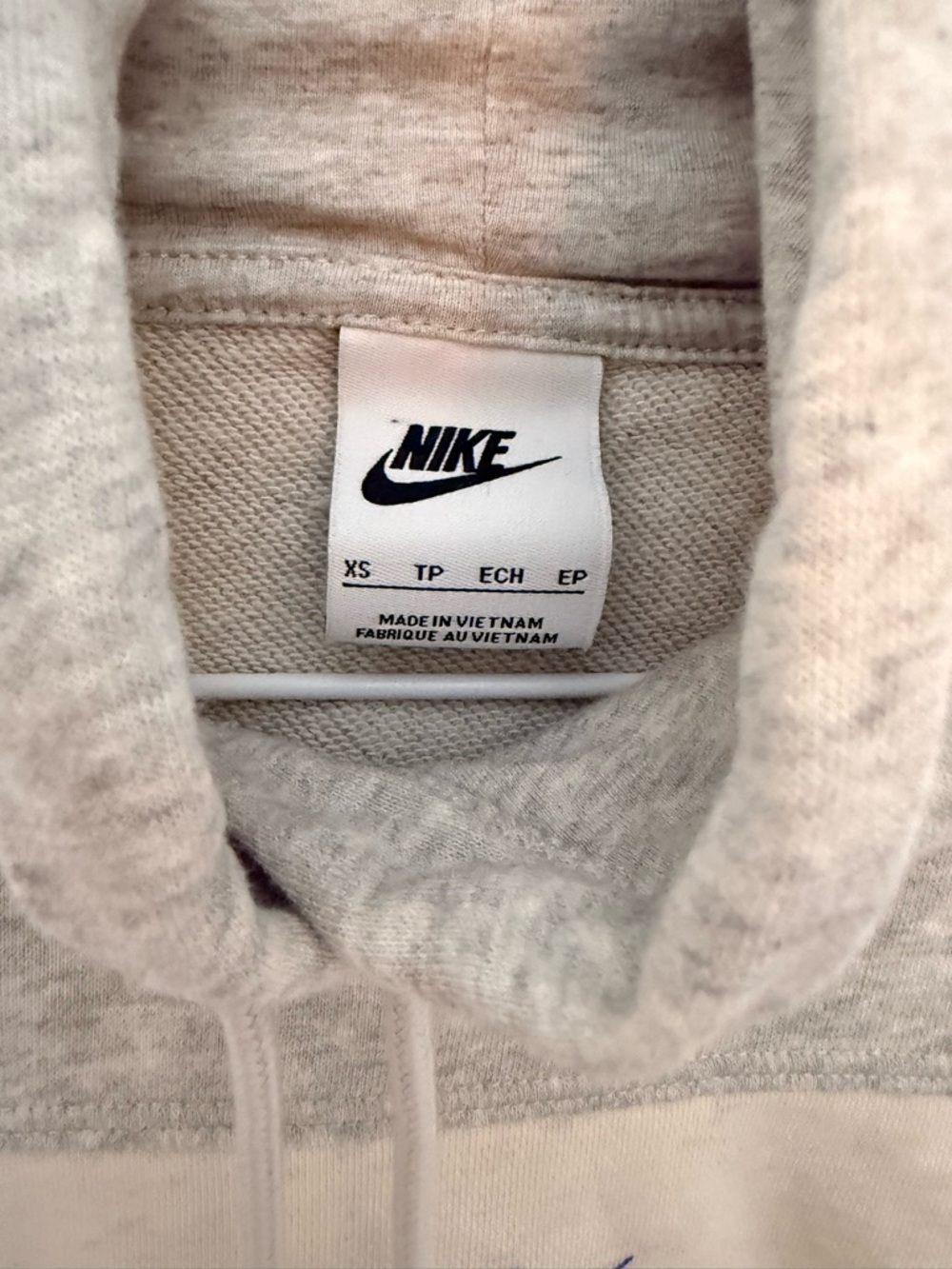 Nike Cropped Hoodie Women’s XS Gray Cream Colorblock Multicolor Logo Sweatshirt - Picture 7 of 8